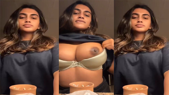Beautiful Sexy Babe Showing Boobies